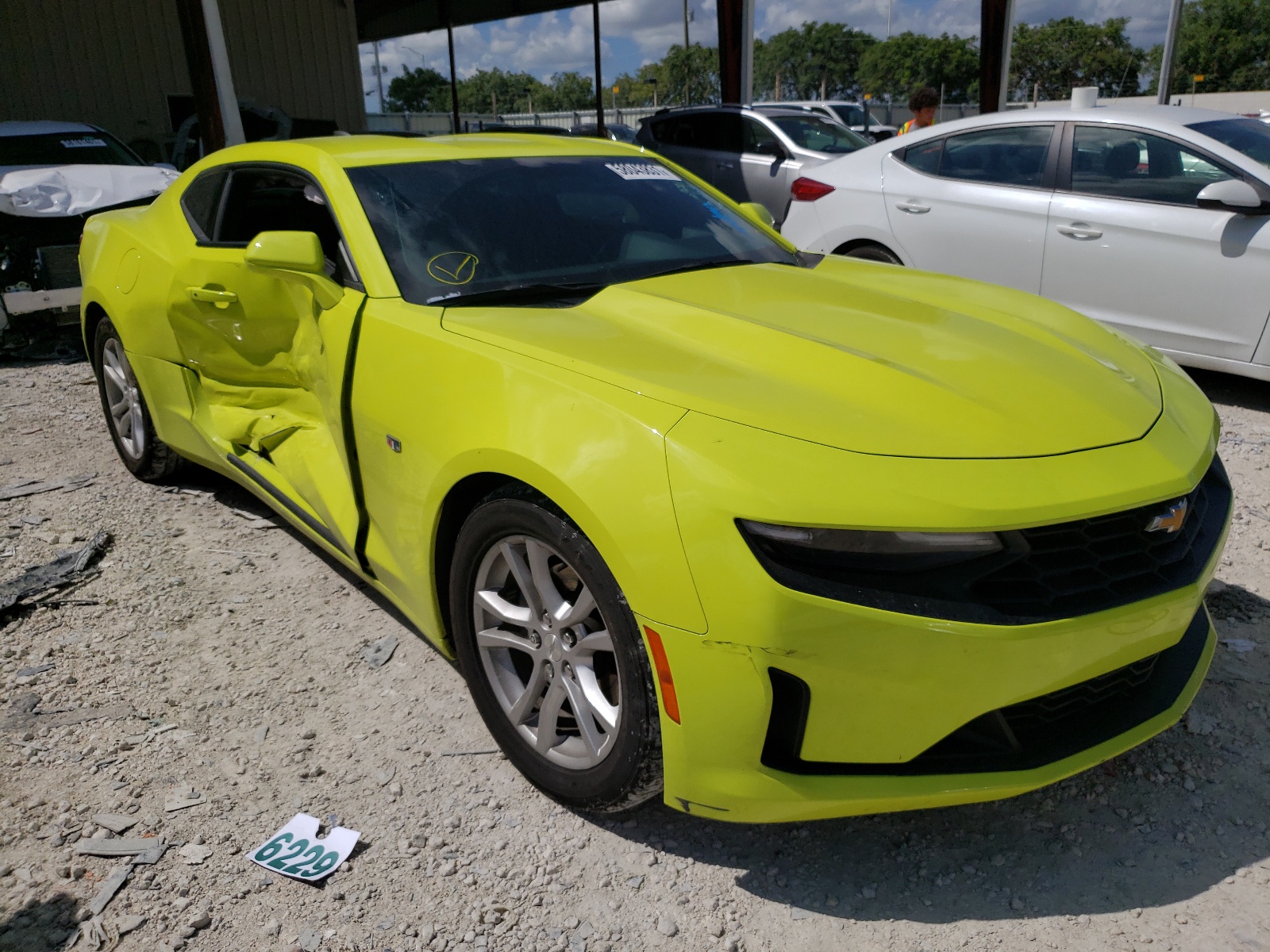 Chevrolet Camaro 2020 Yellow