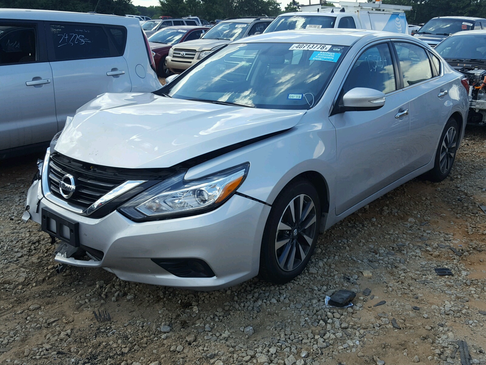 2017 nissan altima 2.