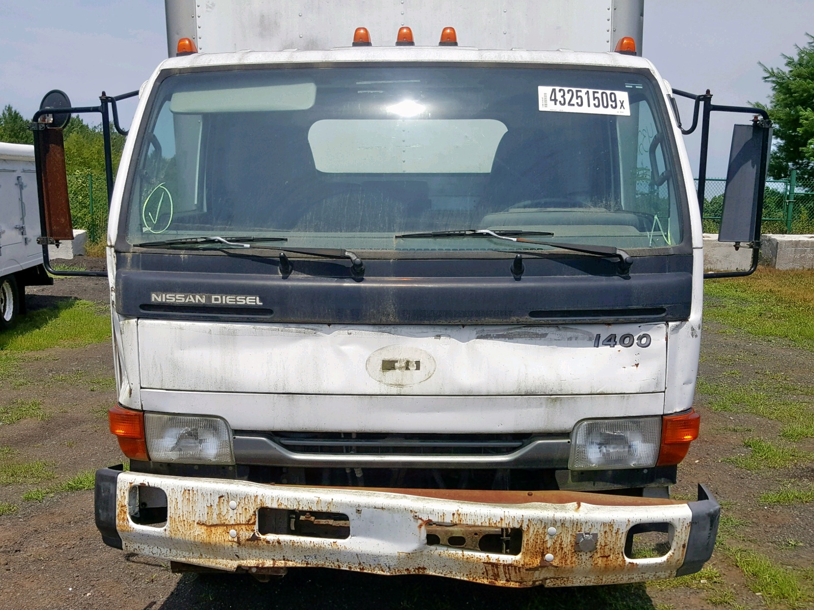 2004 nissan diesel ud1400