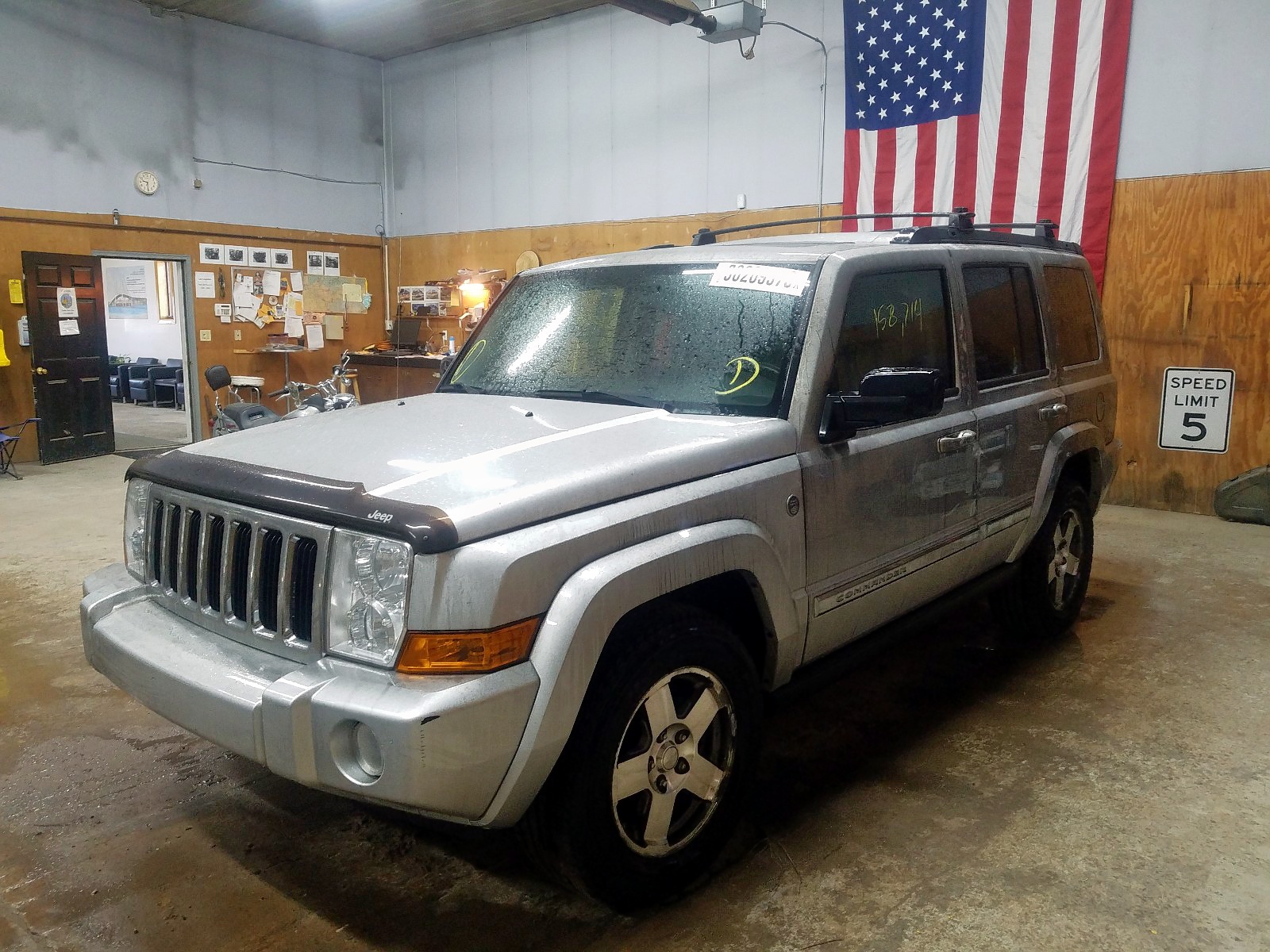 2010 jeep commander sport