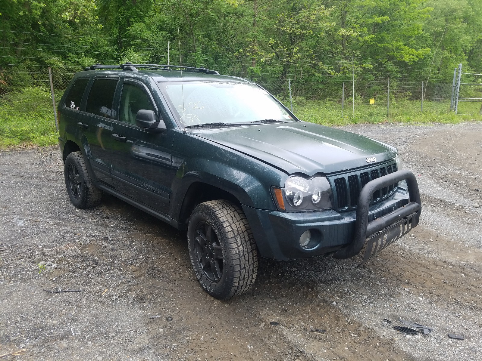 2005 jeep grand cherokee laredo