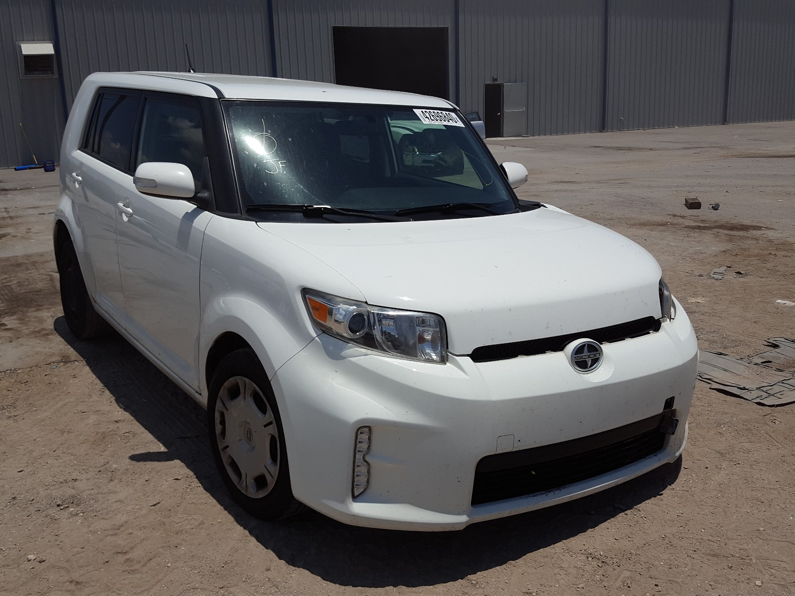 Scion XB 2