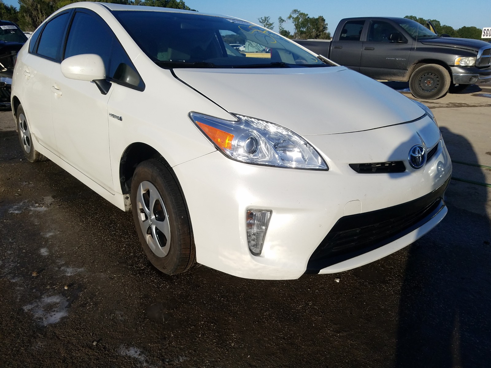 Toyota Prius 30 2015 Р±РµР»С‹Р№