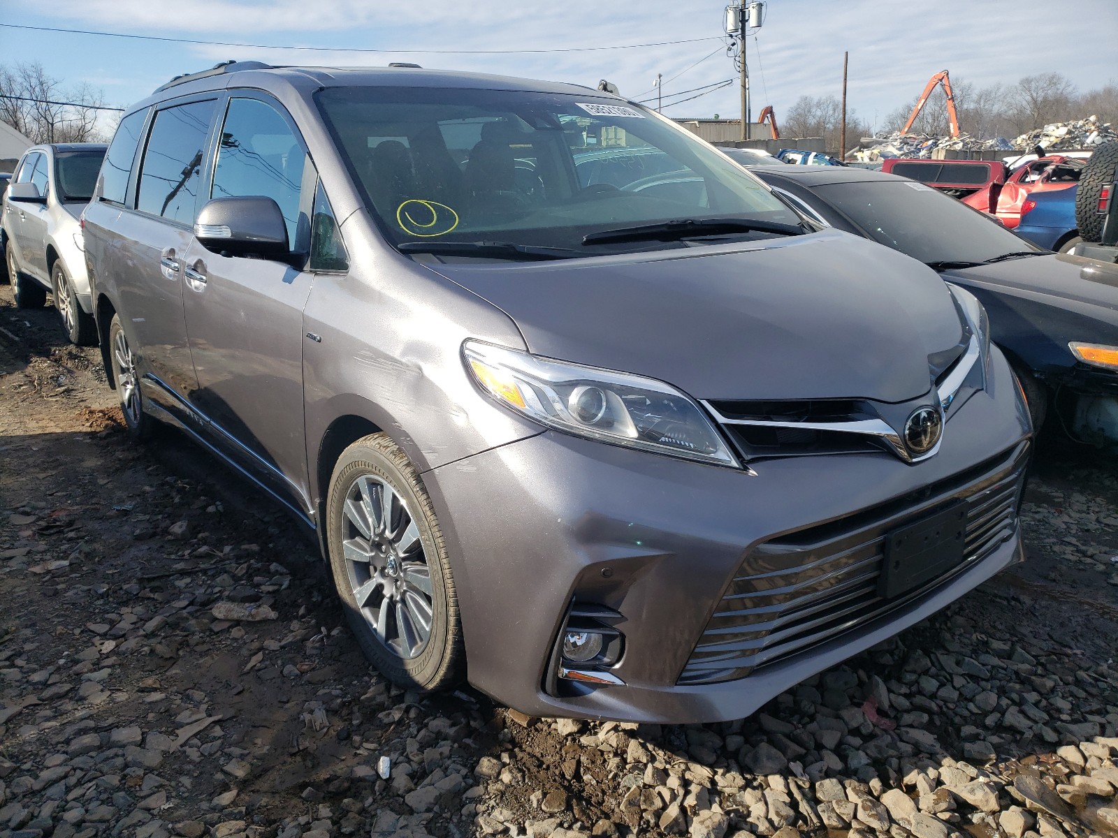 Prodazha Toyota Sienna Xle 2018 Xle 3 5 Vin 5tddz3dc8js209806 Iz Ssha Data Aukciona 11 12 2020