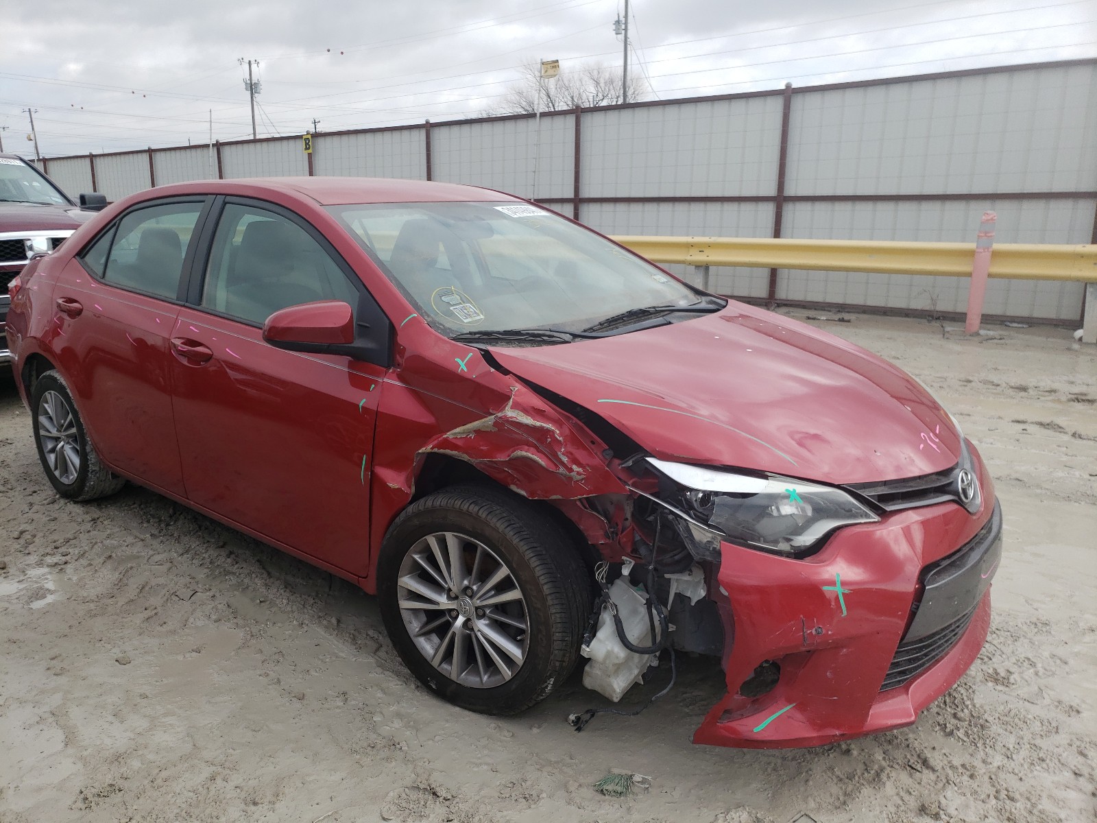 Toyota Corolla 2015 Red