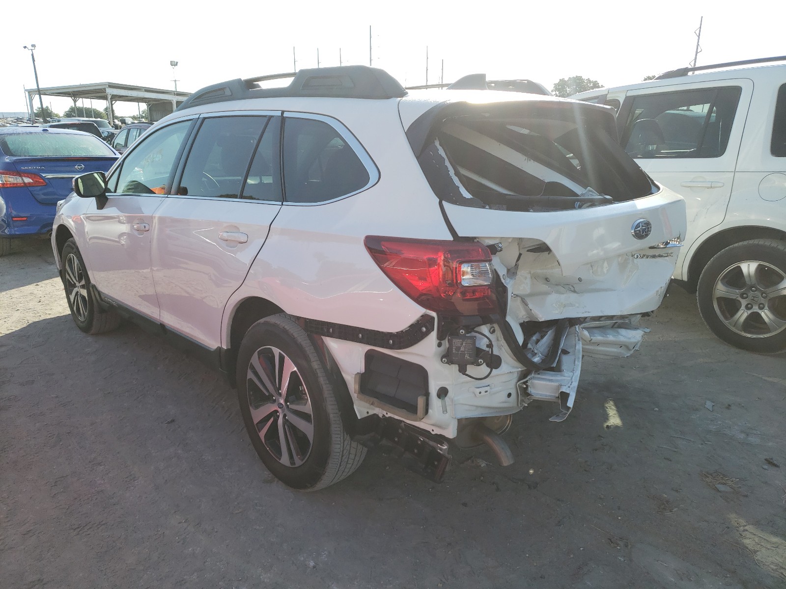 Subaru Outback 2. 2018