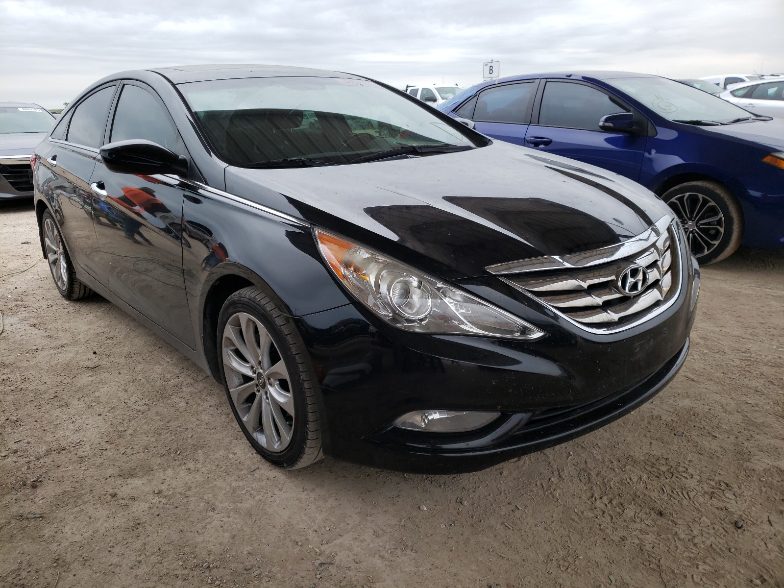 Hyundai Sonata 2014 черная