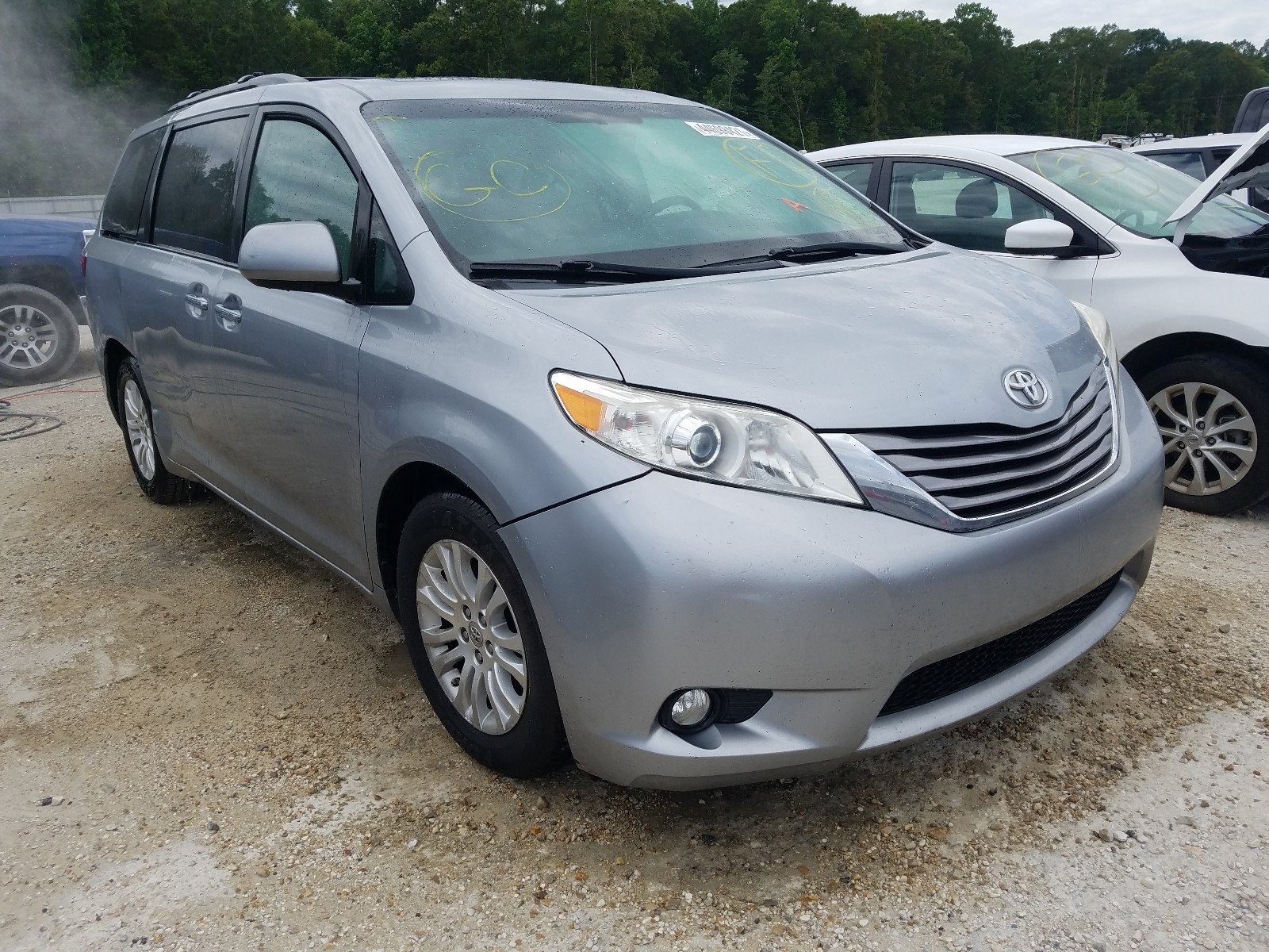 Toyota Sienna XLE