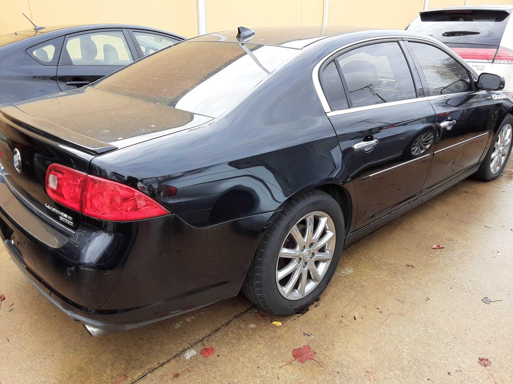 Buick Lucerne 2011