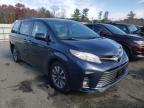 TOYOTA - SIENNA