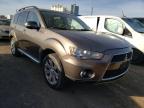 MITSUBISHI - OUTLANDER