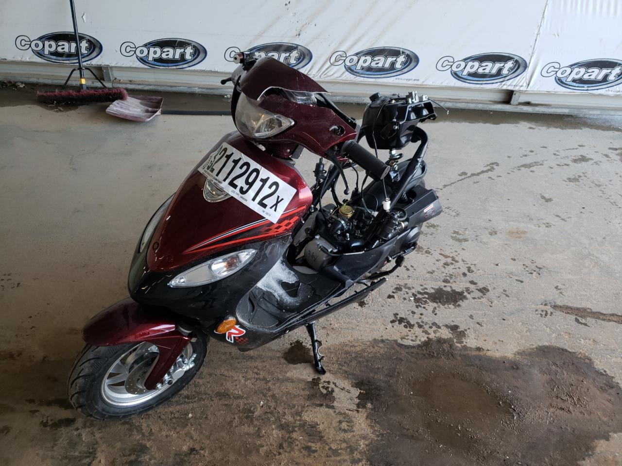 2021 MOTO SCOOTER VIN: LL0TCAPH2NYS00348