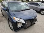 TOYOTA - SIENNA