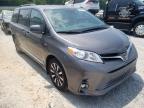 TOYOTA - SIENNA