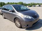 TOYOTA - SIENNA