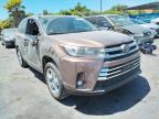 TOYOTA - HIGHLANDER