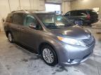 TOYOTA - SIENNA