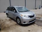 TOYOTA - SIENNA