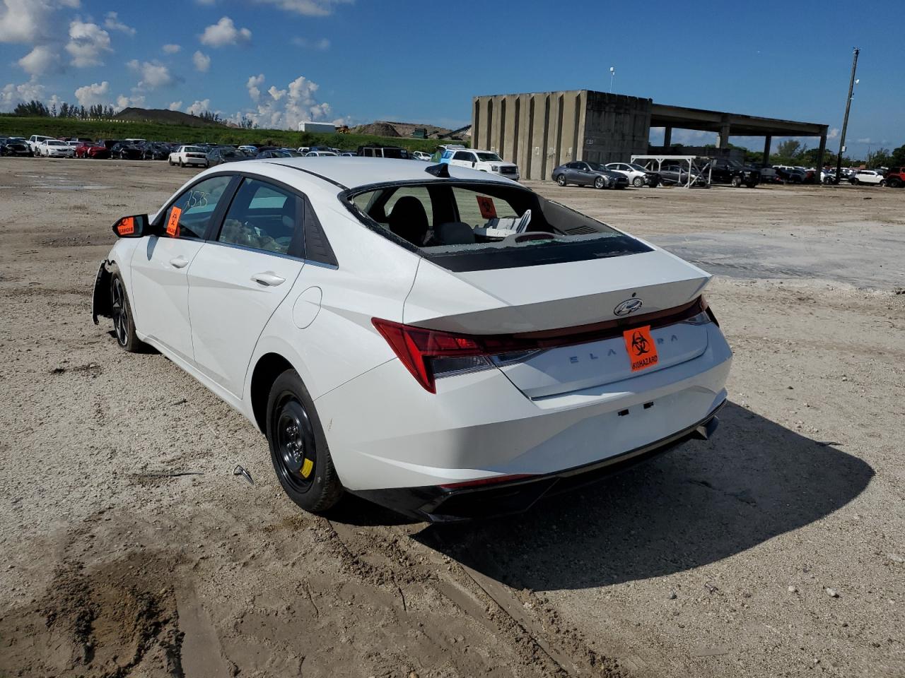 2022 HYUNDAI ELANTRA SEL VIN: 5NPLN4AG2NH083412