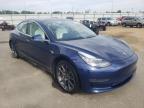 TESLA - MODEL 3