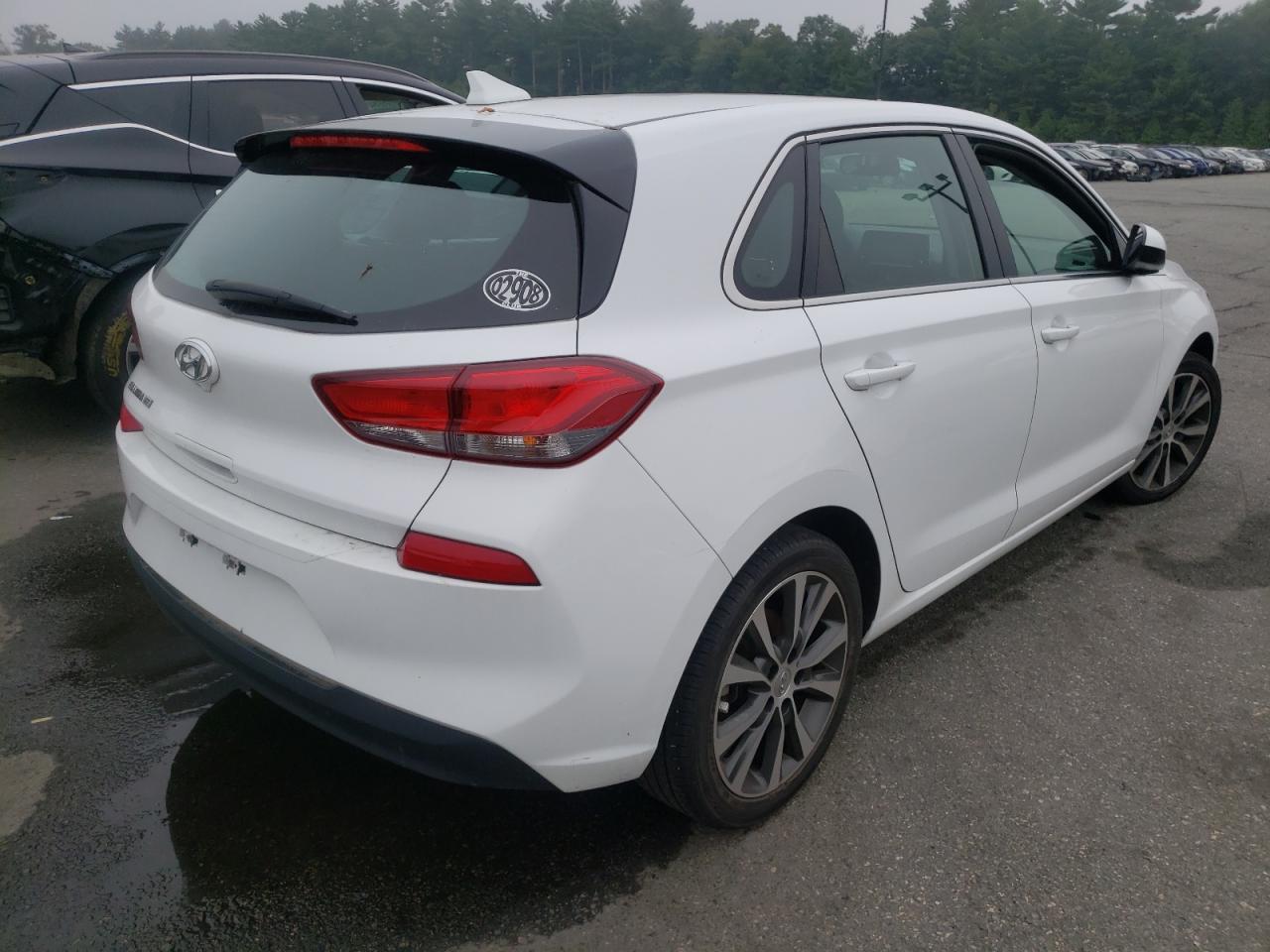 2018 HYUNDAI ELANTRA GT VIN: KMHH35LE6JU031984