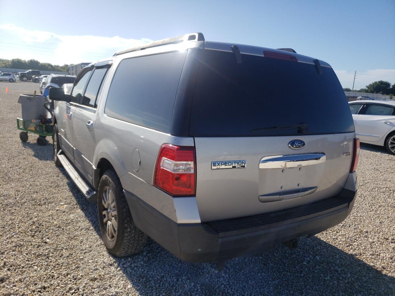 2007 FORD EXPEDITION EL XLT VIN: 1FMFK15587LA57596