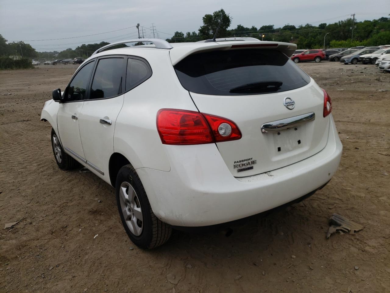 2015 NISSAN ROGUE SELECT S VIN: JN8AS5MT9FW657843