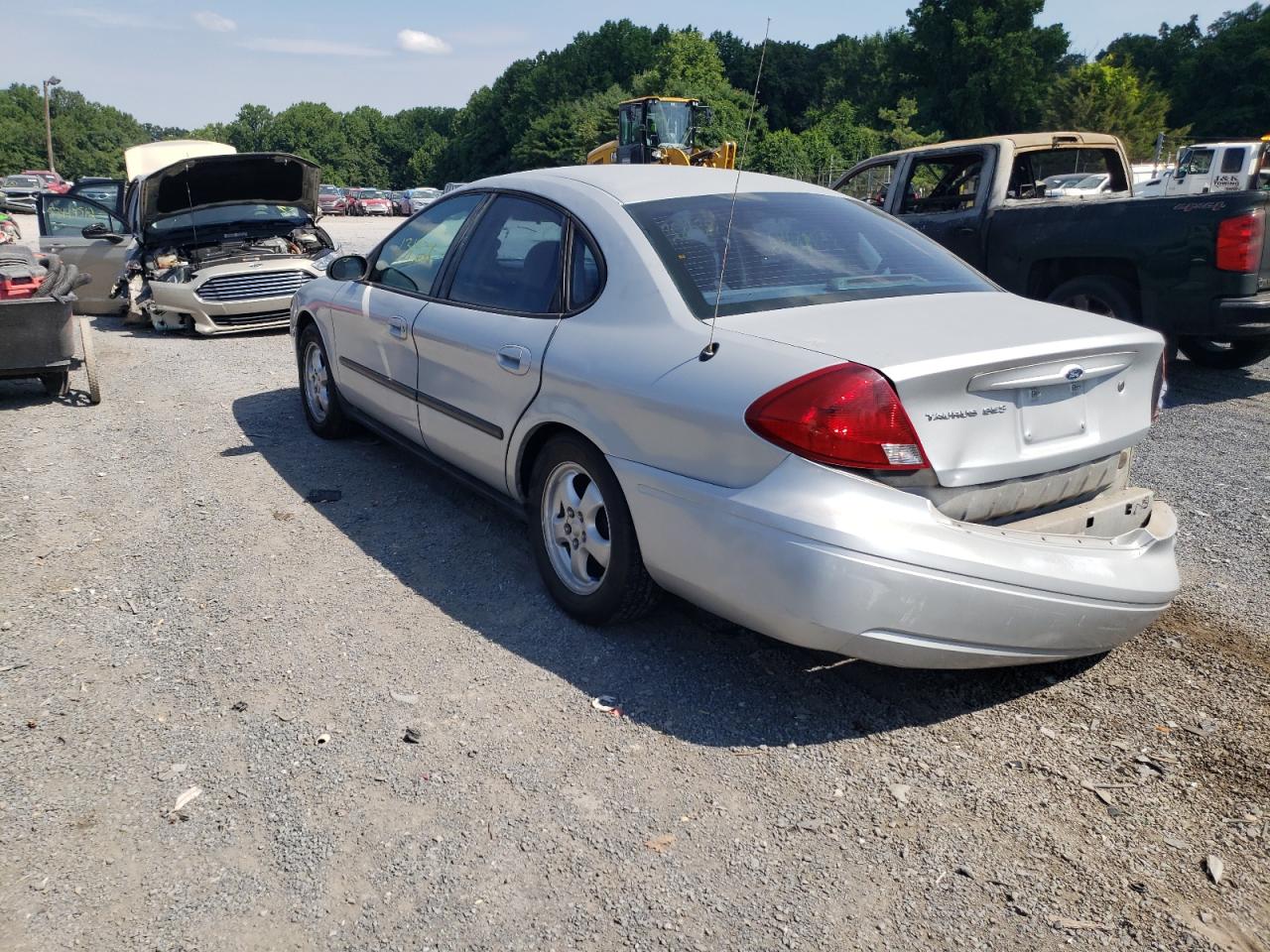 2004 FORD TAURUS SES VIN: 1FAFP55U24A186032