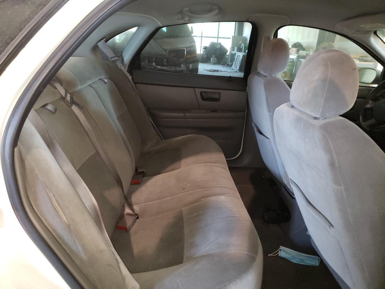 2005 FORD TAURUS SE VIN: 1FAFP53245A252955