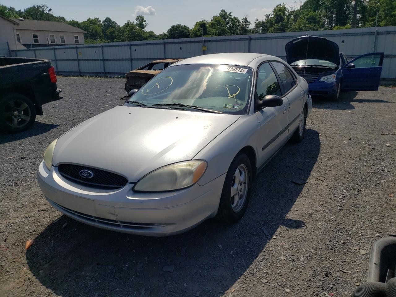 2004 FORD TAURUS SES VIN: 1FAFP55U24A186032