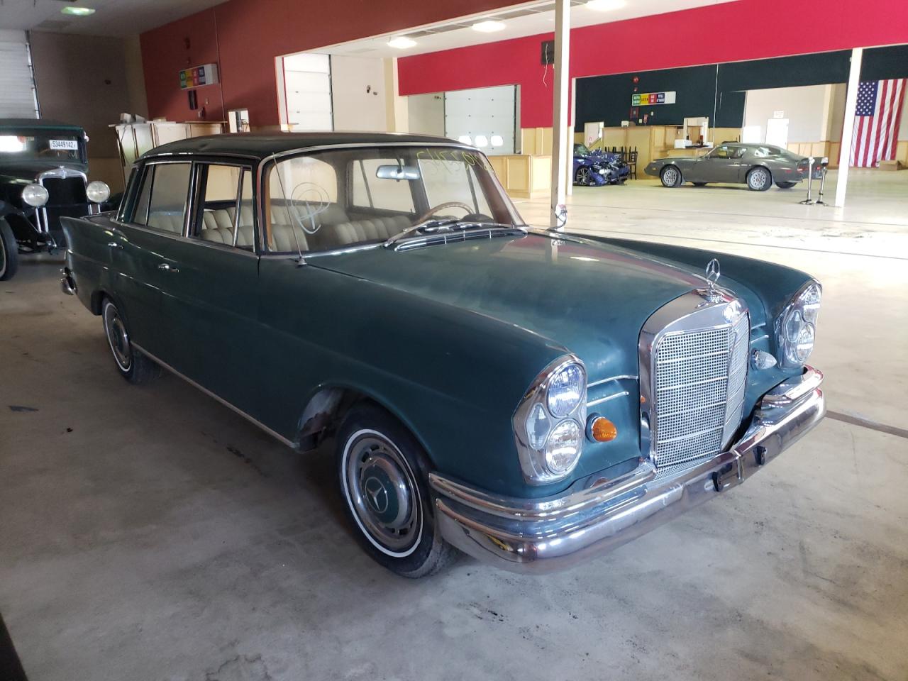1963 MERCEDES-BENZ 220 S VIN: 1101210102748