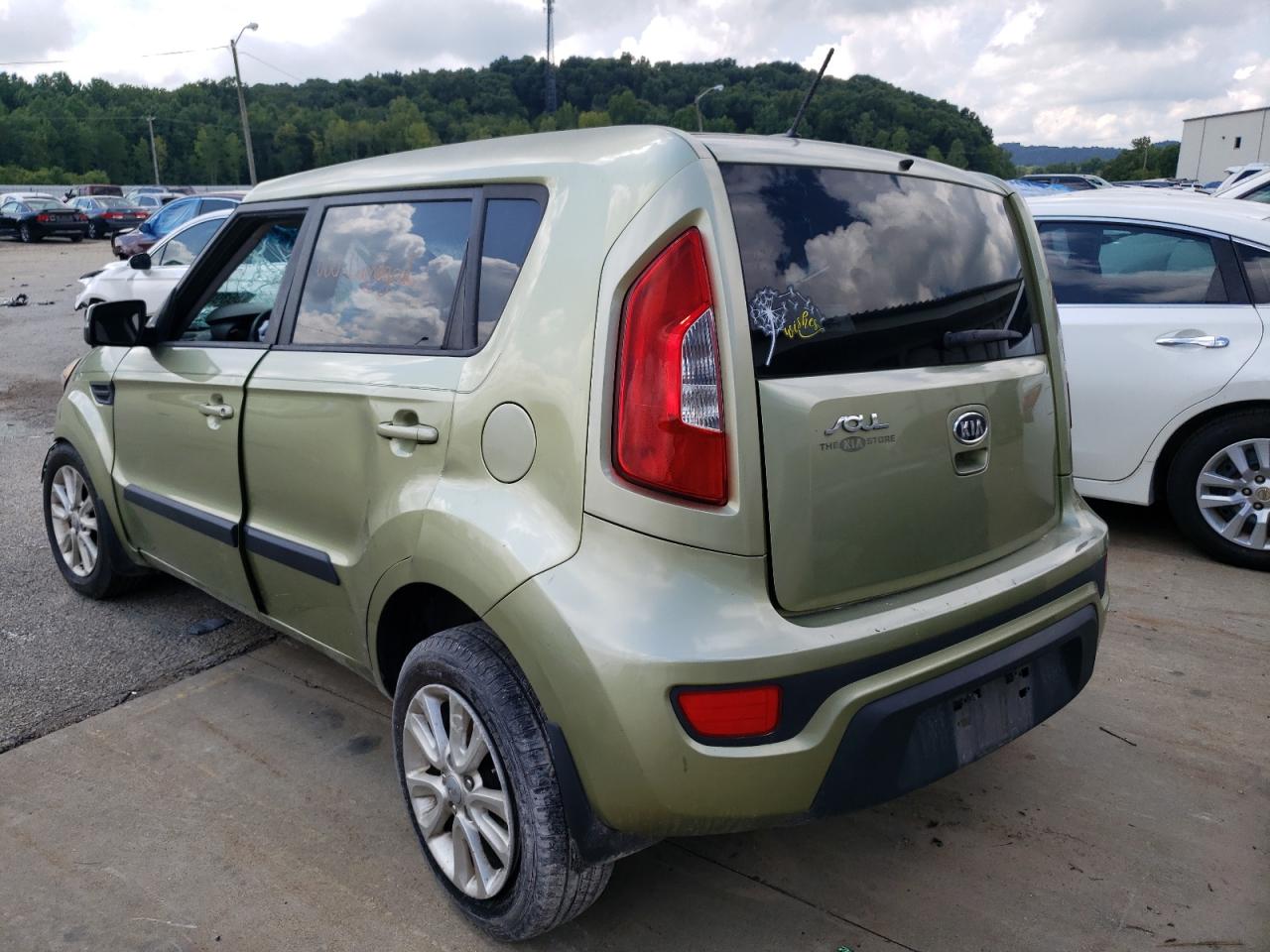 2012 KIA SOUL + VIN: KNDJT2A65C7404952