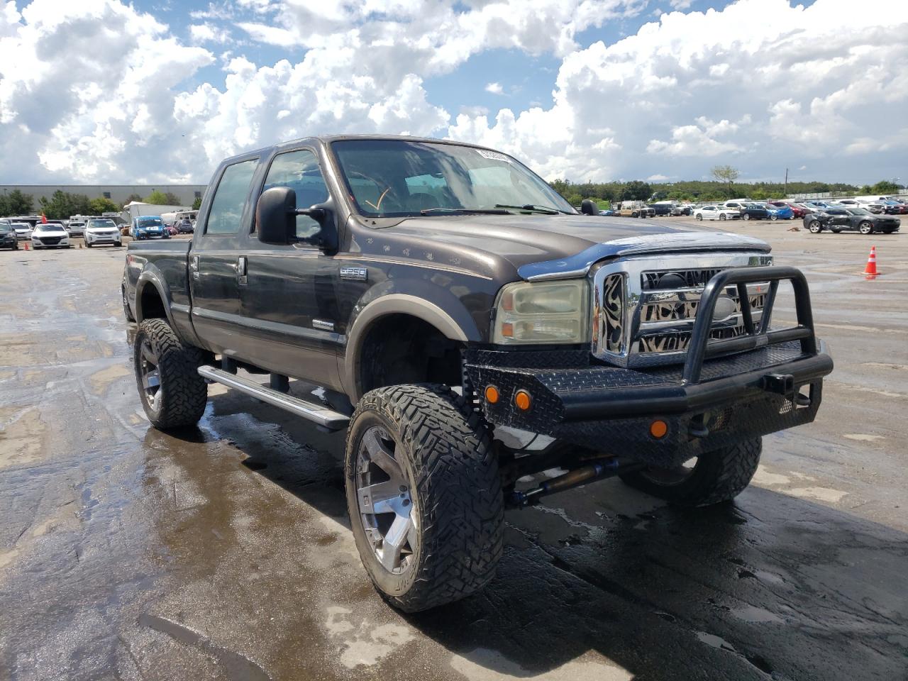 2005 FORD F250 SUPER DUTY VIN: 1FTSW21P75EC79181