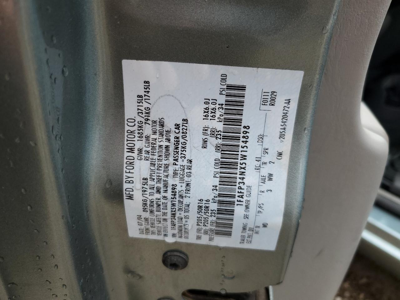 2005 FORD FOCUS ZX4 VIN: 1FAFP34NX5W154898