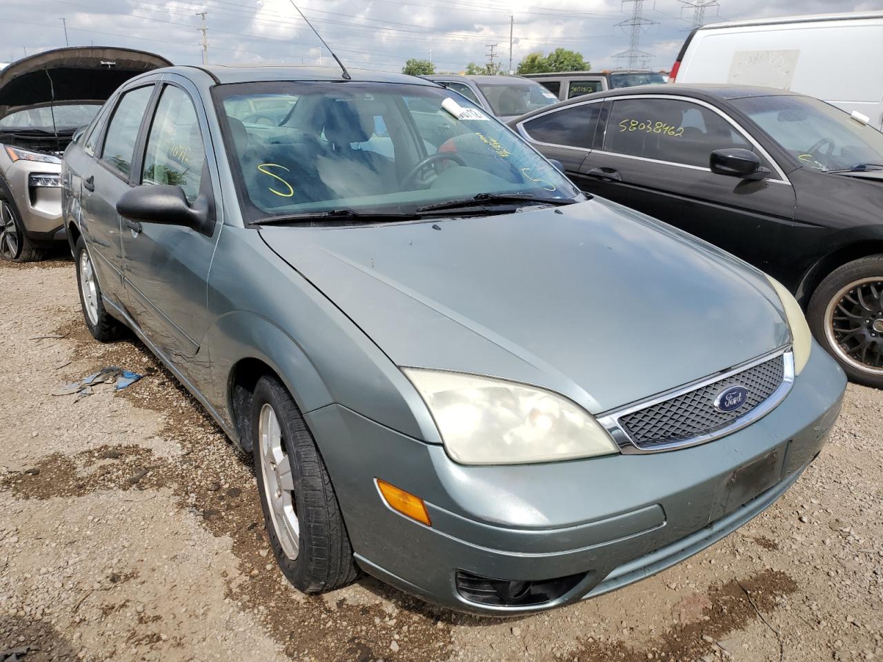 2005 FORD FOCUS ZX4 VIN: 1FAFP34NX5W154898