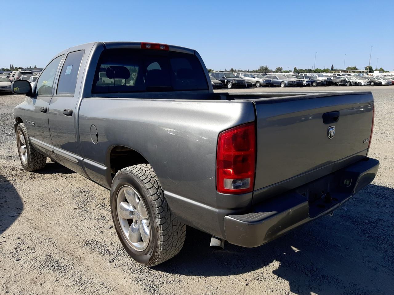 2005 DODGE RAM 1500 ST VIN: 1D7HA18DX5S118085