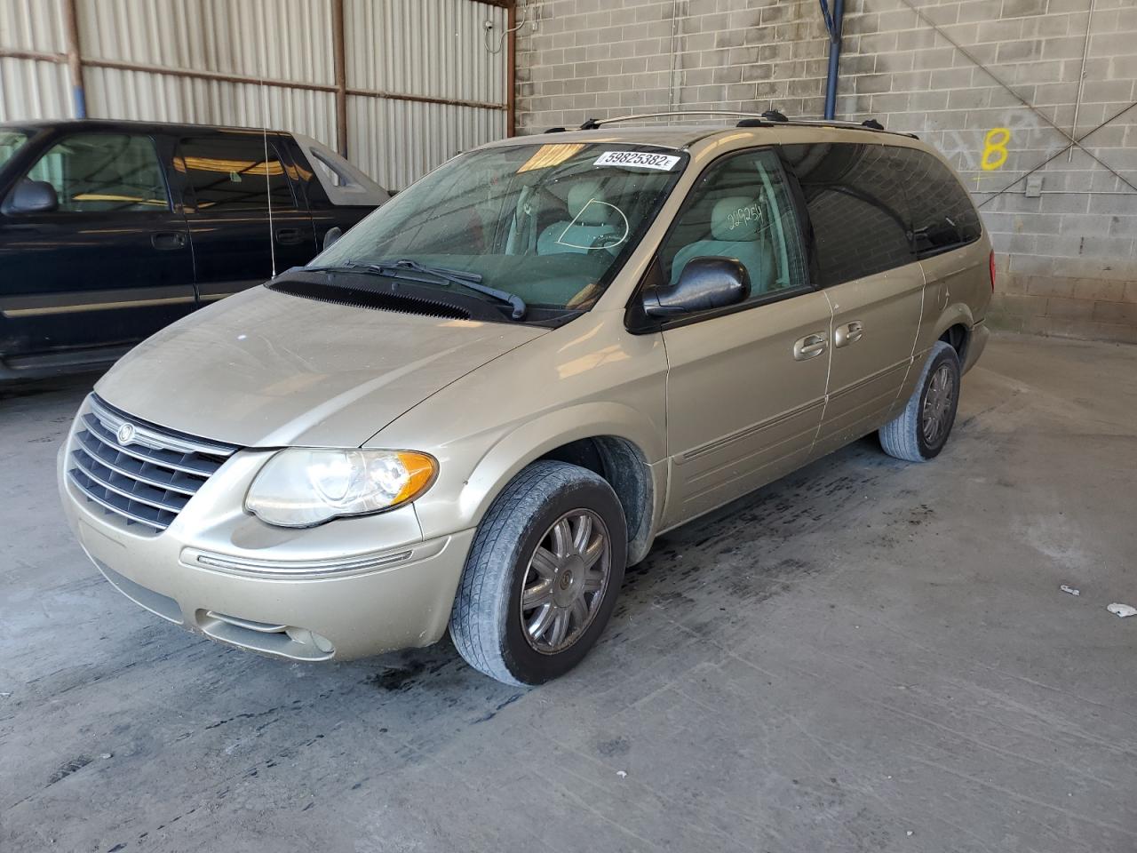 2005 CHRYSLER TOWN & COUNTRY LIMITED VIN: 2C8GP64L75R251076