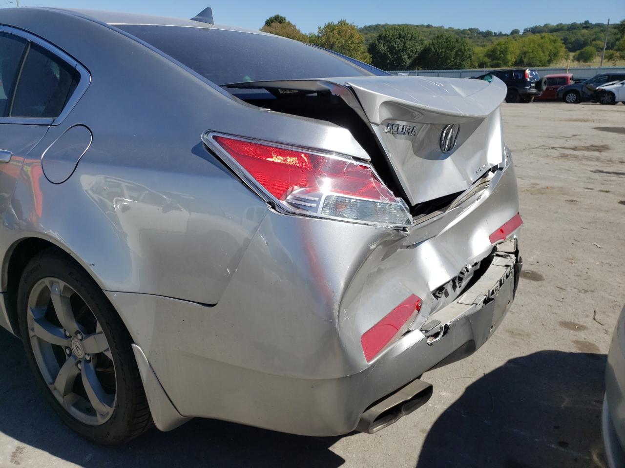 2010 ACURA TL VIN: 19UUA9F54AA007083
