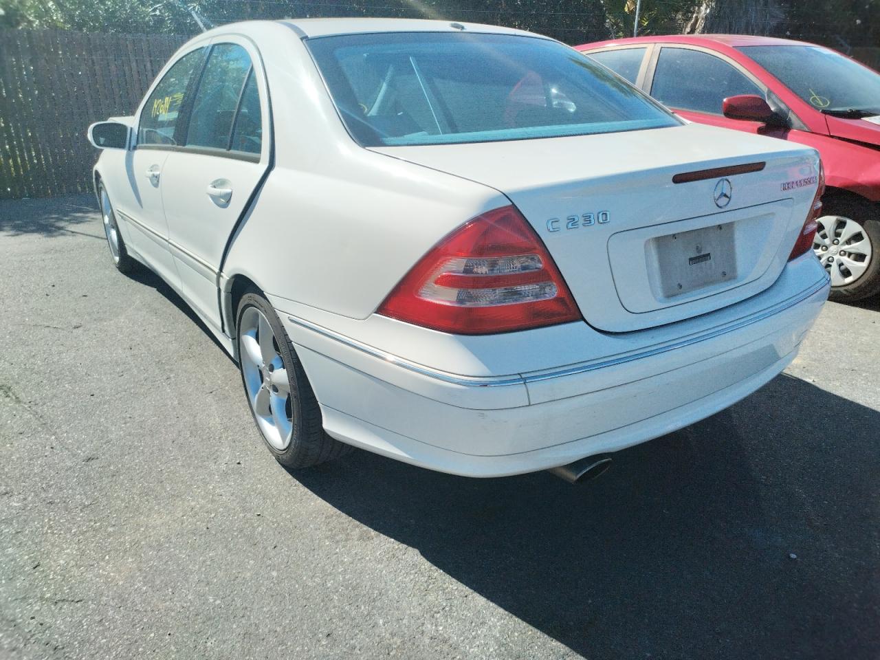 2004 MERCEDES-BENZ C 230K SPORT SEDAN VIN: WDBRF40J94F522536