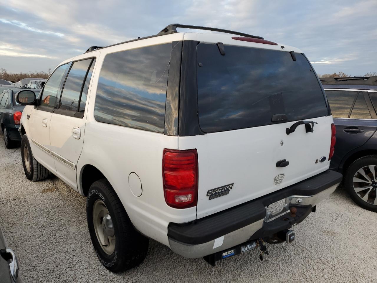 1998 FORD EXPEDITION VIN: 1FMRU18W6WLA33288