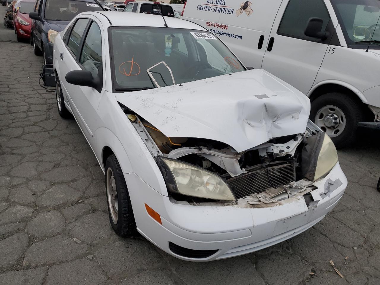 2007 FORD FOCUS ZX4 VIN: 1FAFP34N37W110177