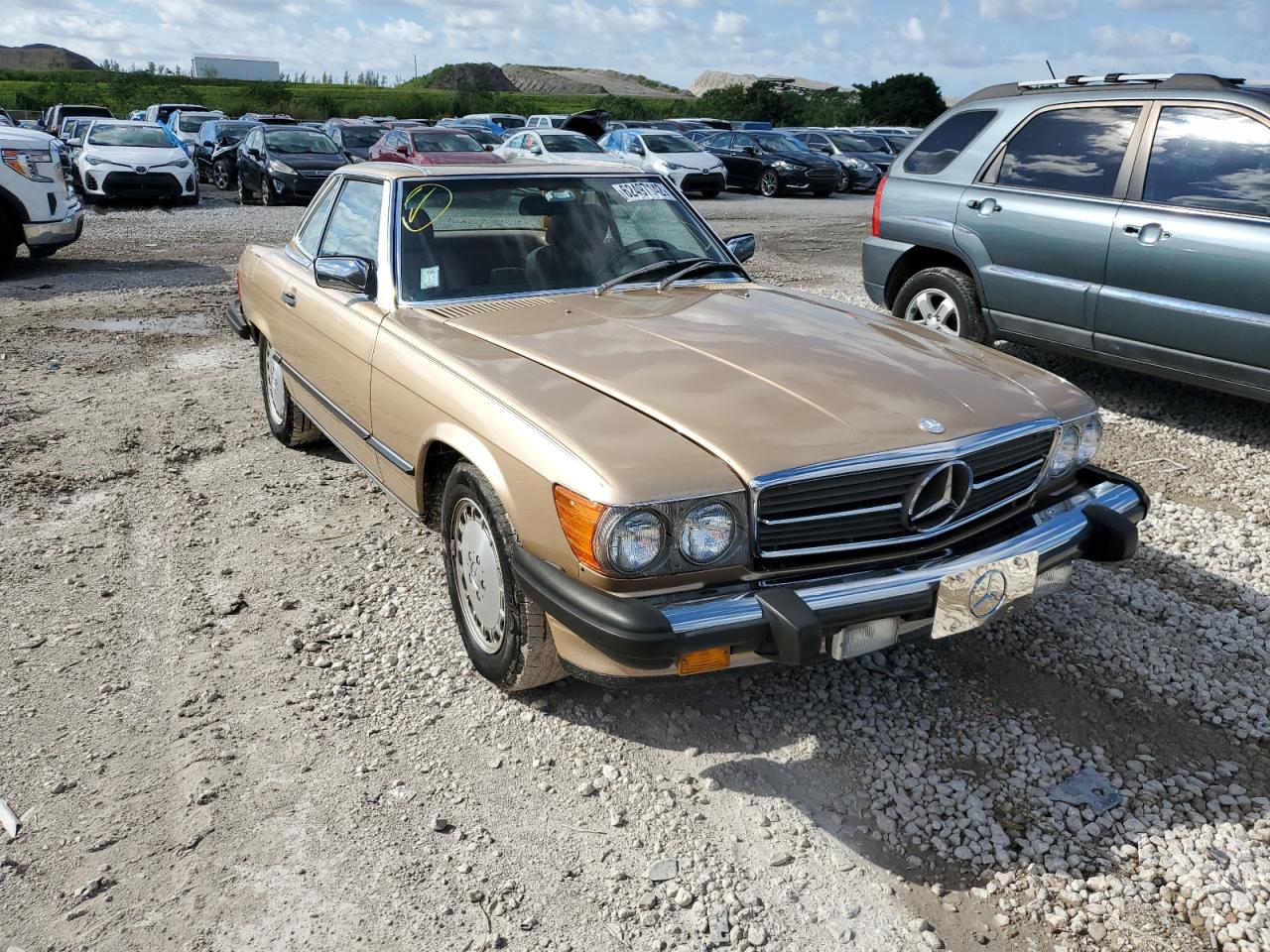 1986 MERCEDES-BENZ 560 SL VIN: WDBBA48D6GA042583