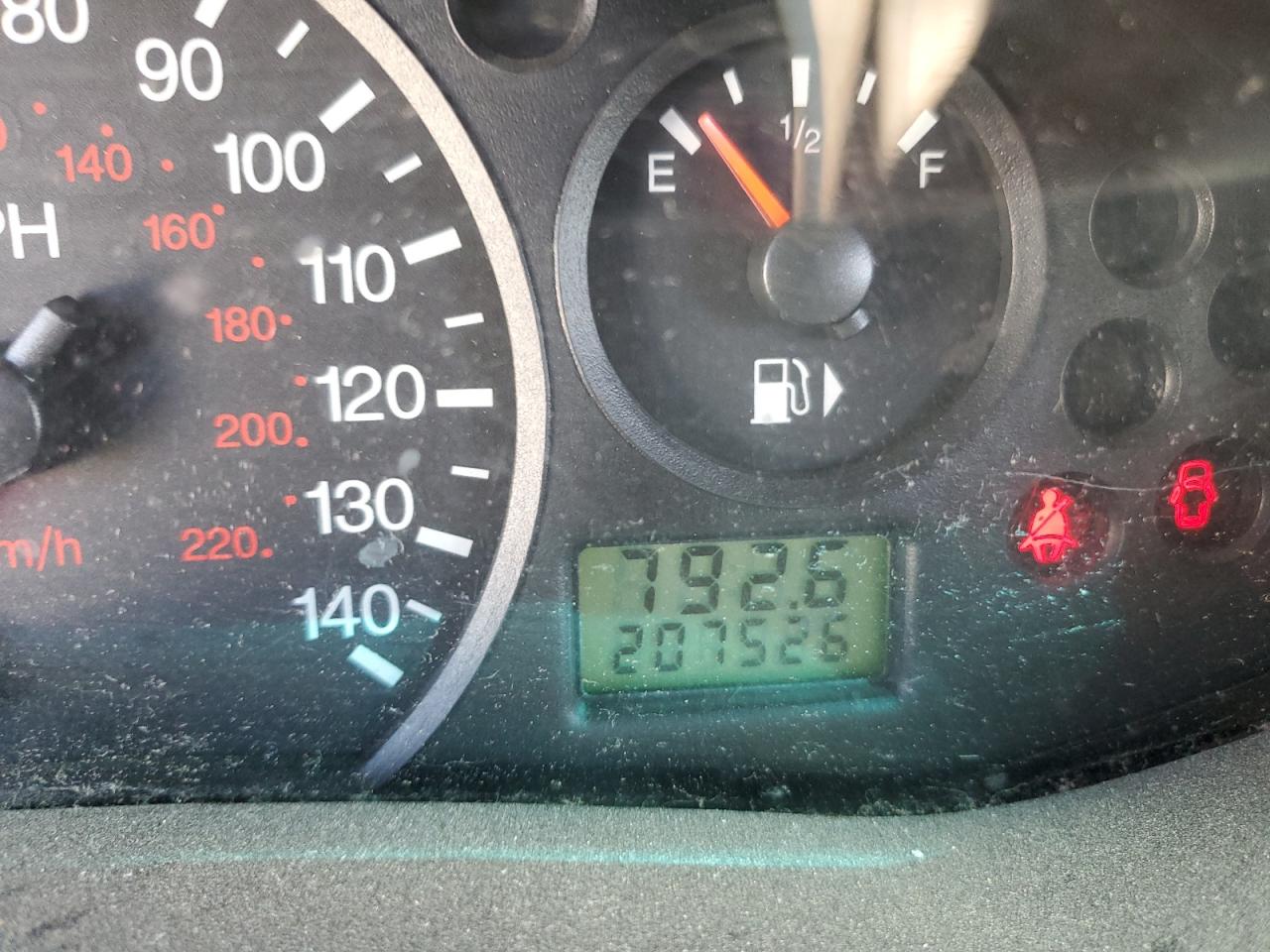 2007 FORD FOCUS ZX4 VIN: 1FAFP34N57W145609
