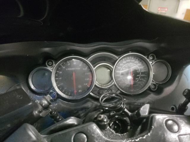 Suzuki Hayabusa панель приборов