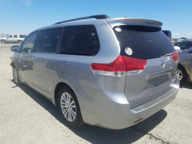 Toyota Sienna XLE 2014