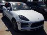 PORSCHE - MACAN