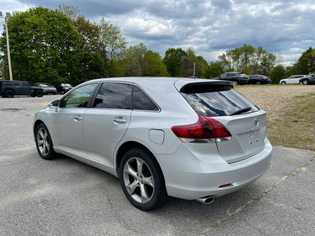 Toyota Venza вид сзади