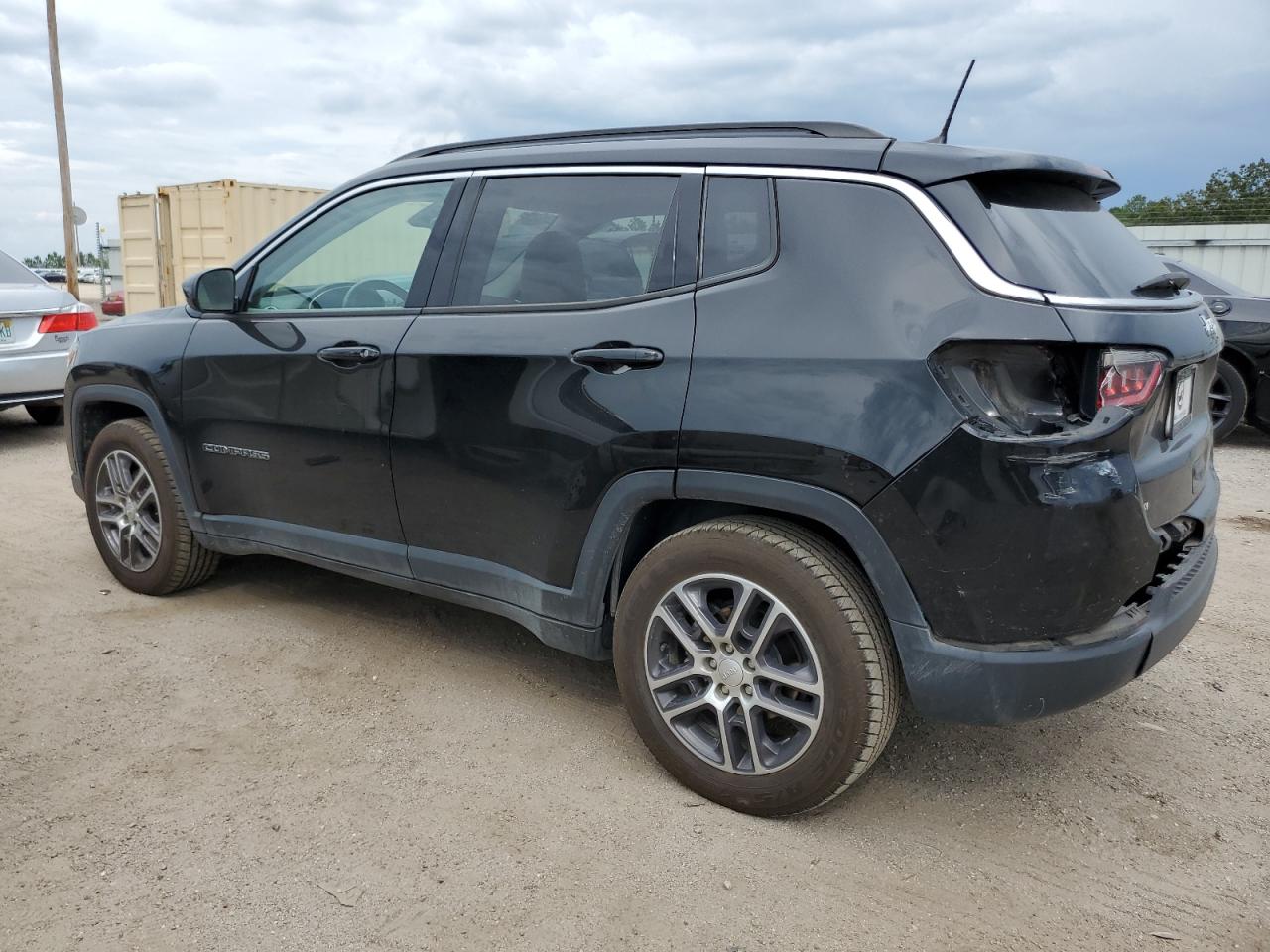 Jeep Compass 2020 багажник