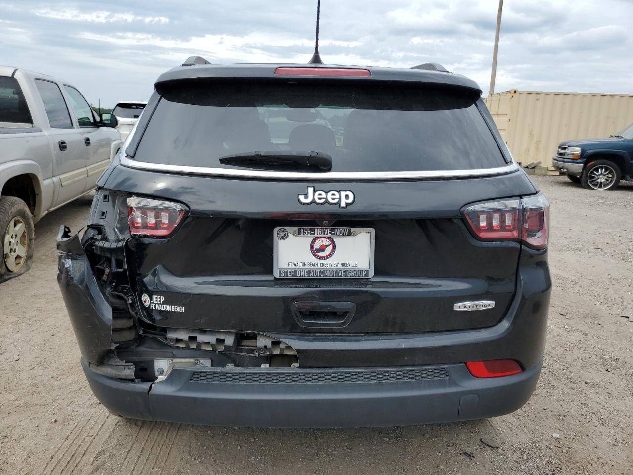 Jeep Compass 2020 багажник