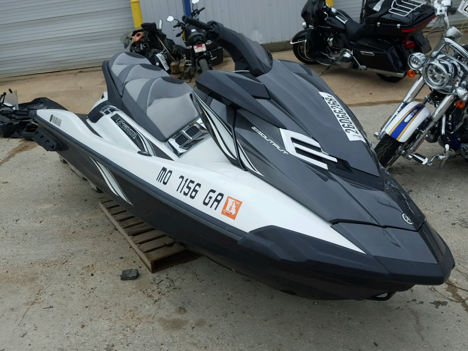 Salvaged Jet Skis for Auction - AutoBidMaster